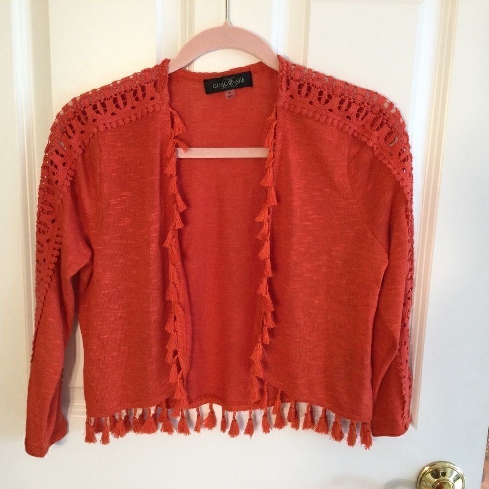 NWOT. August Silk Orange Knit Shrug Women’s Sz S